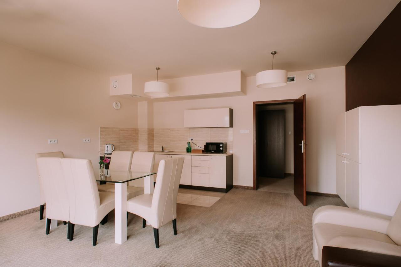Two-Bedroom Apartment Mountain View