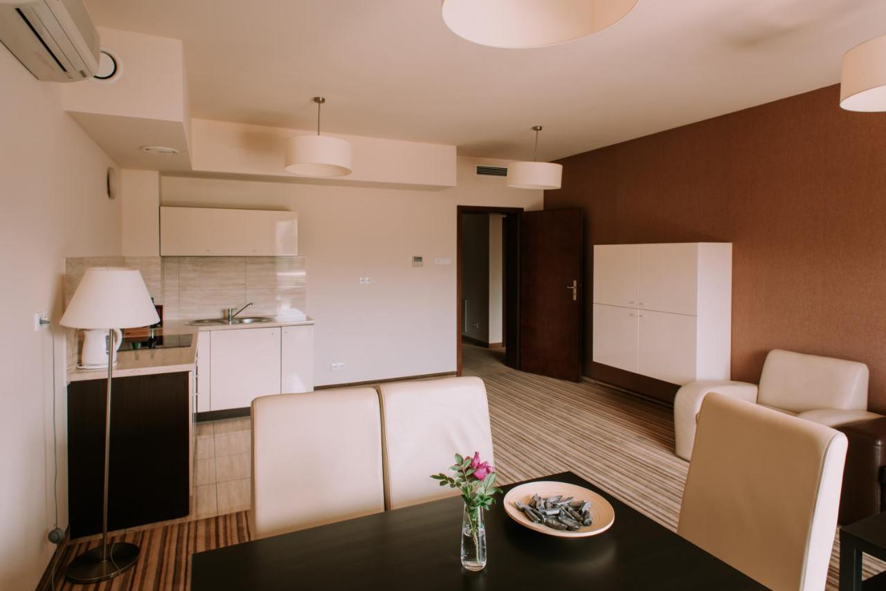 Two-Bedroom Apartment Mountain View